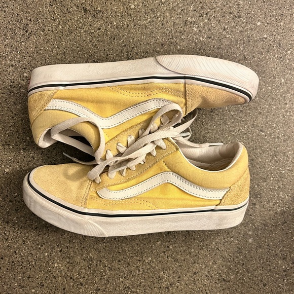 Suede & Canvas yellow old school low top Vans worn, not new - Picture 1 of 8